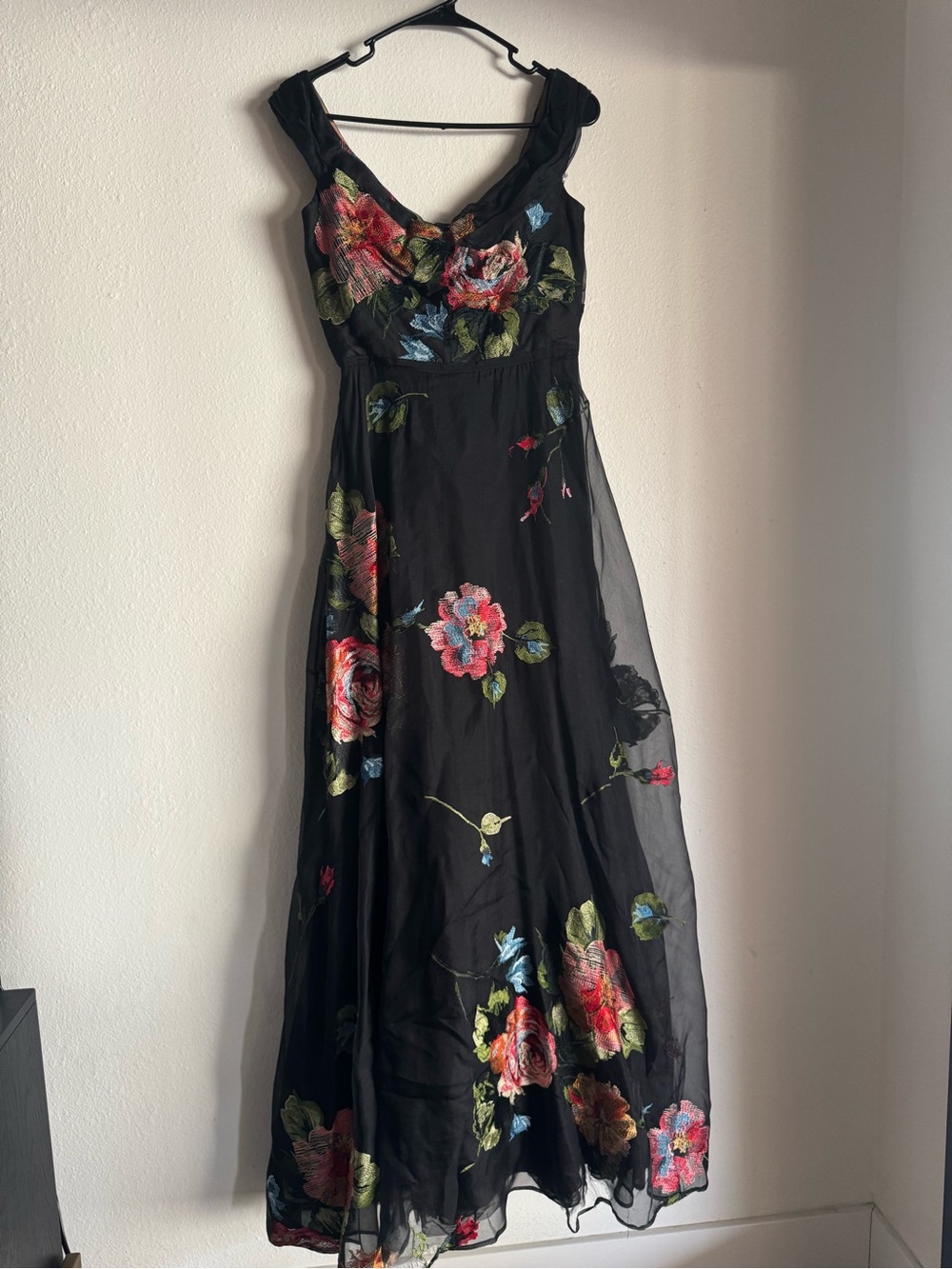 Black Floral Embroidered Evening Gown - Elegant Prom Dress
